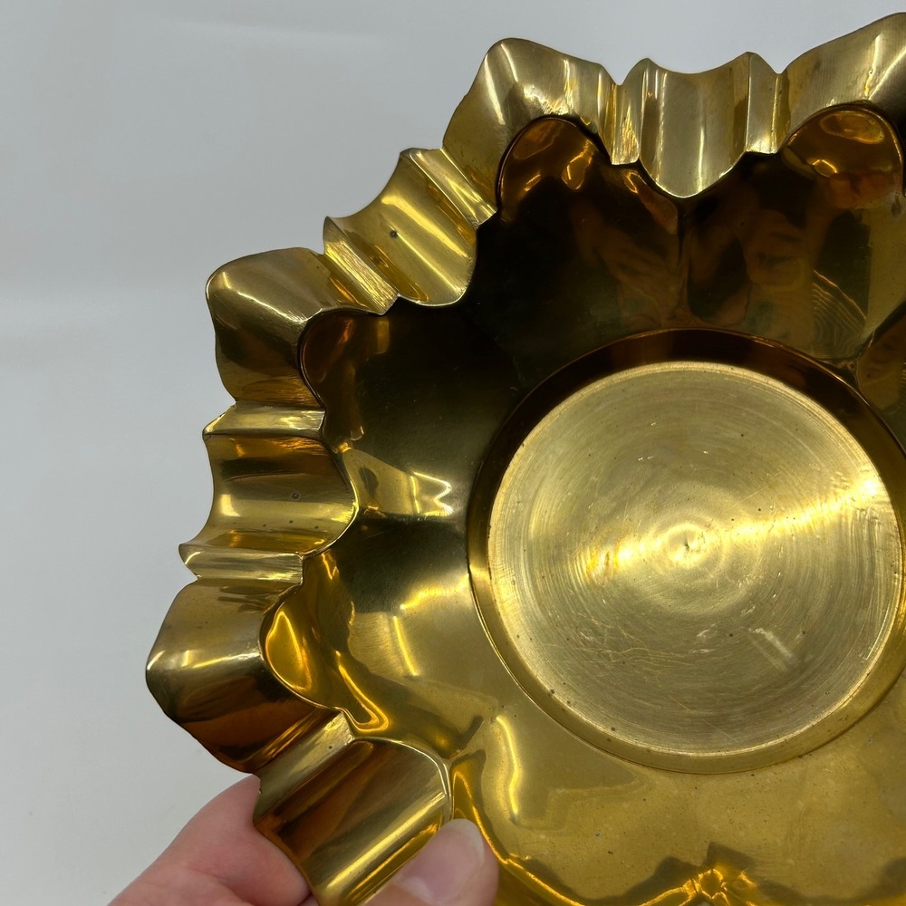 Vintage Brass Gold Tone Cigar Ashtray Mid Century Star Burst Hollywood Regency - Picture 14 of 16